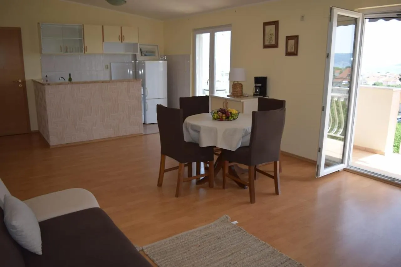 Apartments Marta Kastel Novi