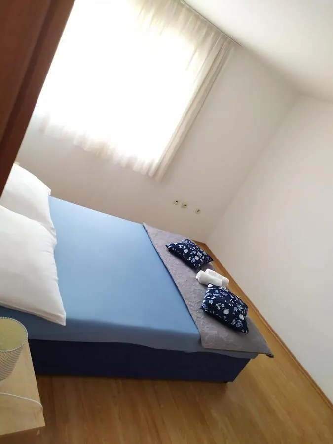 Apartments Marta Kastel Novi