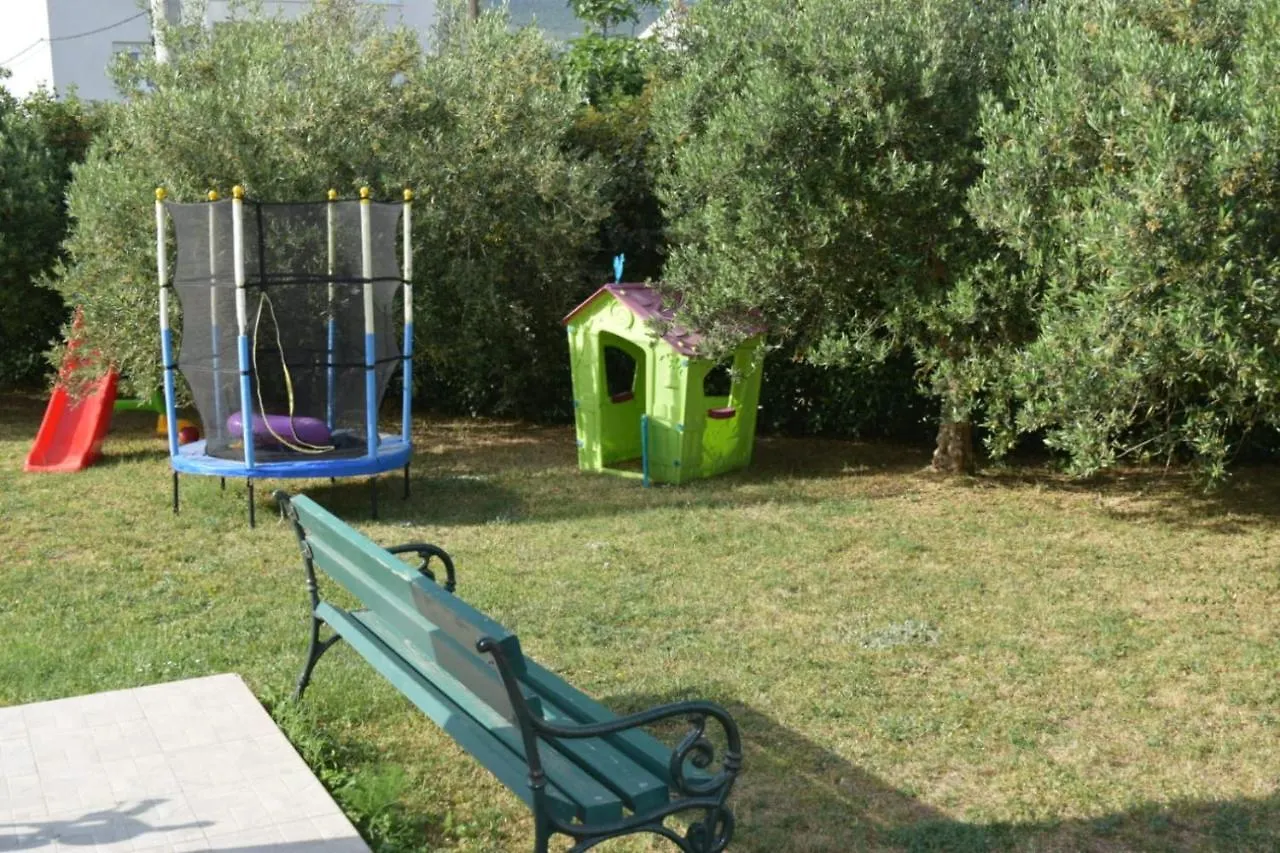 Apartments Marta Kastel Novi
