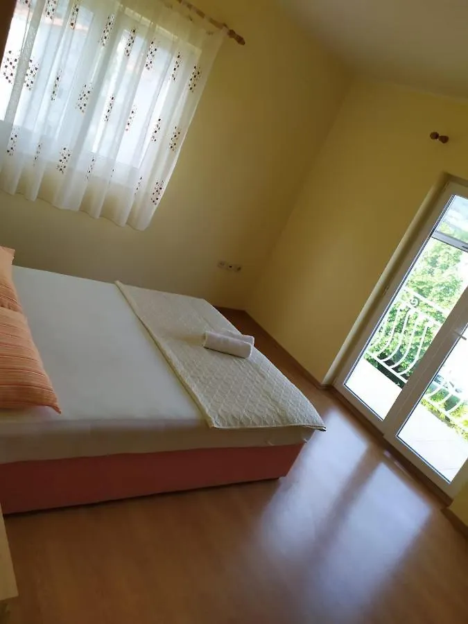 Apartments Marta Kastel Novi