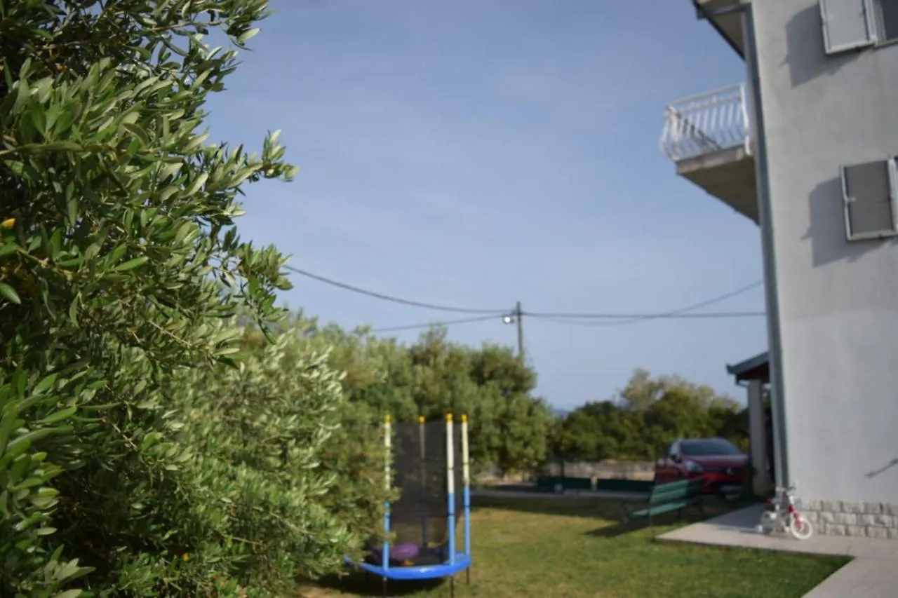 Apartments Marta Kastel Novi