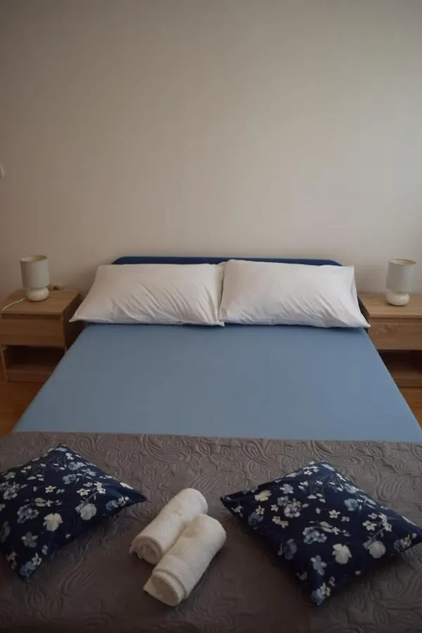Apartments Marta Kastel Novi